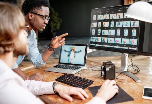 ˇVideo creation workflow and editing process for brand content